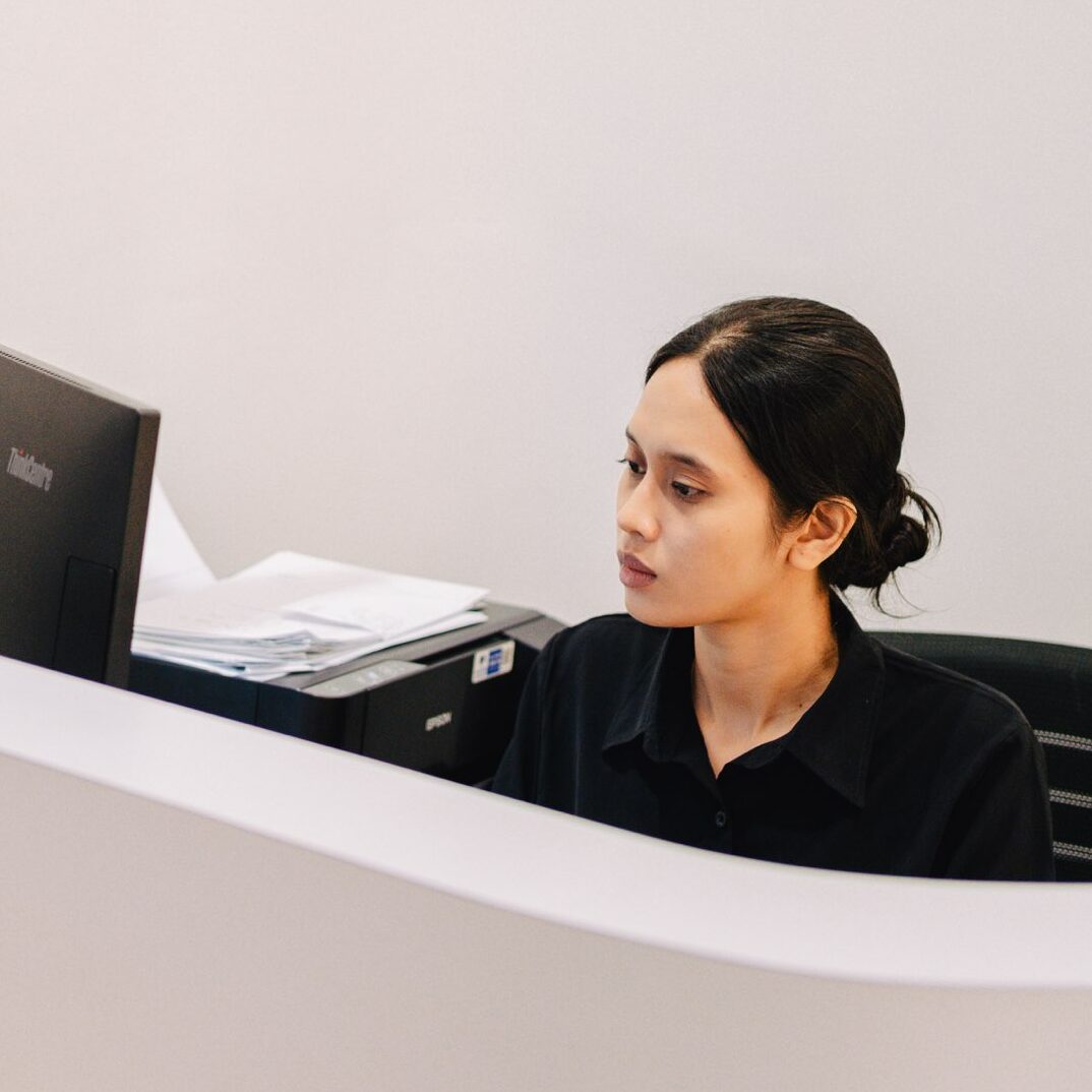 Luh Moni Kharismawati Luh Moni Kharismawati